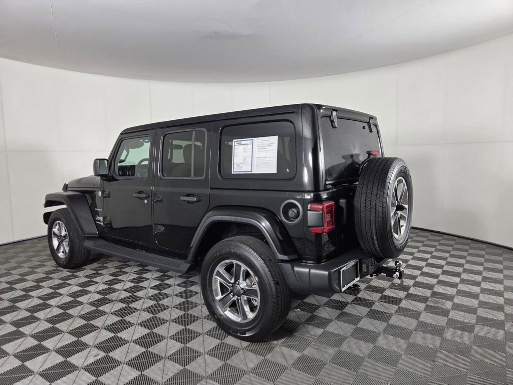 Used 2018 Jeep Wrangler Unlimited Sahara w/ Safety Group image 6