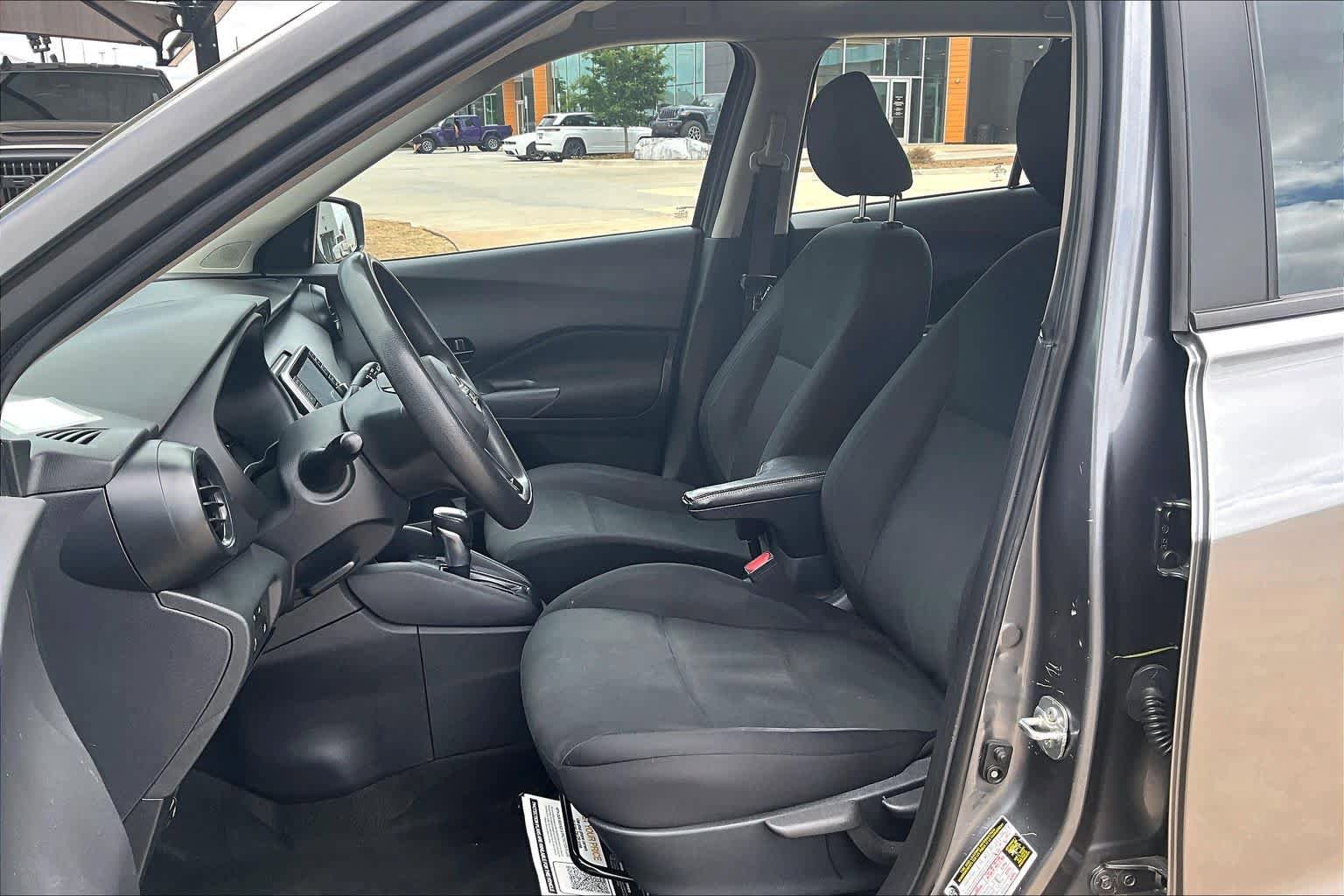 Used 2023 Nissan Kicks S FWD image 8