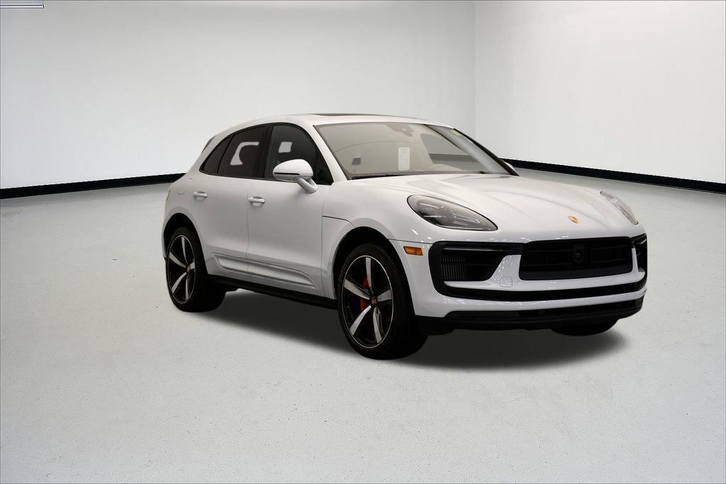 Used 2024 Porsche Macan S image 9