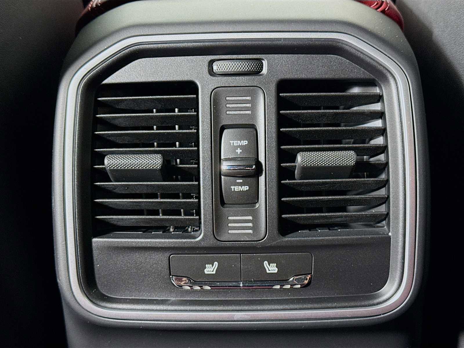 New 2026 Porsche Macan image 27