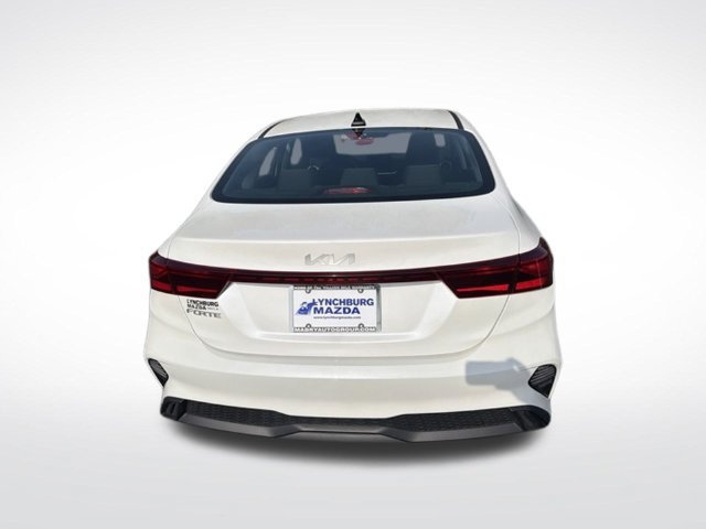 Used 2023 Kia Forte LXS w/ LXS Technology Package FWD image 5
