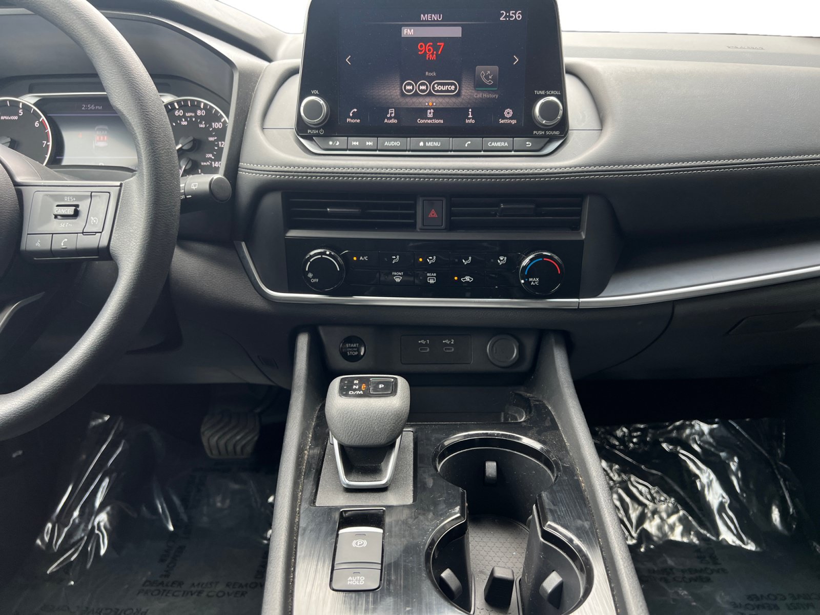 Used 2024 Nissan Rogue S FWD image 11