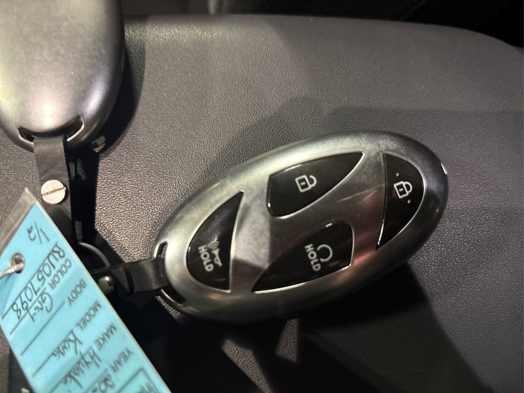Used 2024 Hyundai Kona SEL w/ Convenience Package image 39