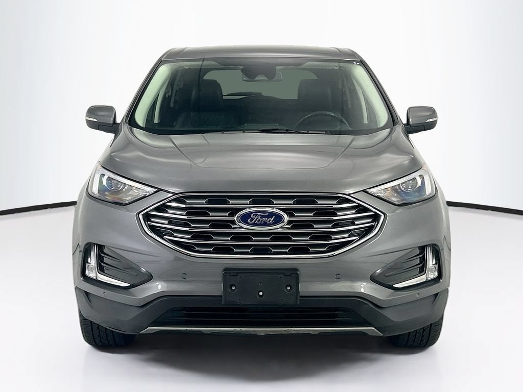 Used 2024 Ford Edge Titanium AWD/4WD image 2