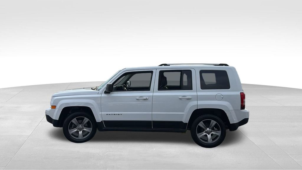 Used 2017 Jeep Patriot High Altitude image 4