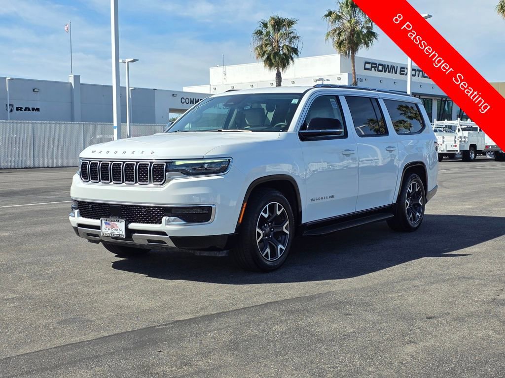Certified 2024 Jeep Wagoneer L Series III w/ Flexible Seating Group image 3