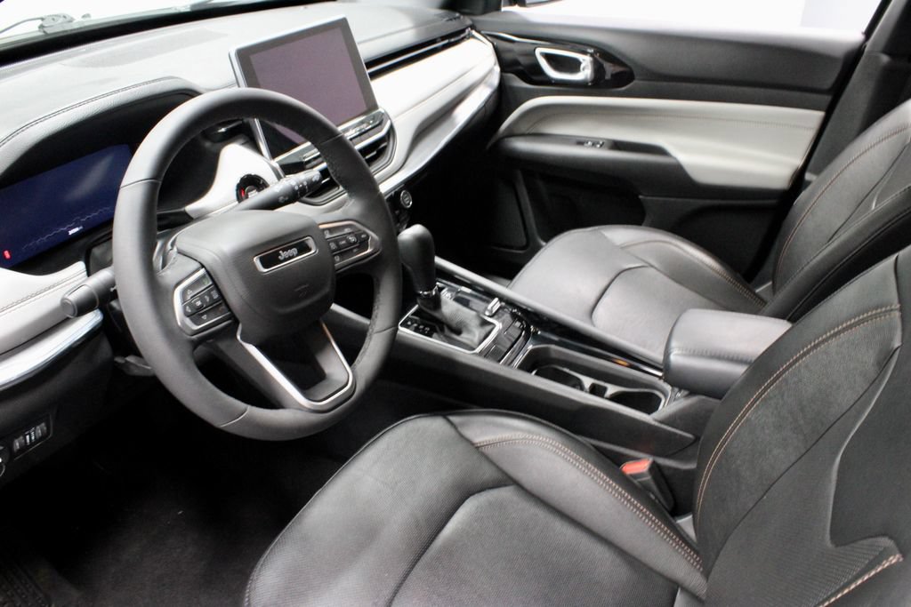 Used 2023 Jeep Compass Limited w/ Elite Group AWD/4WD image 22