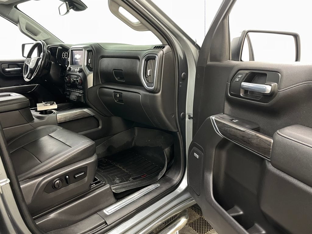 Certified 2021 Chevrolet Silverado 1500 LTZ w/ LTZ Premium Package AWD/4WD image 42