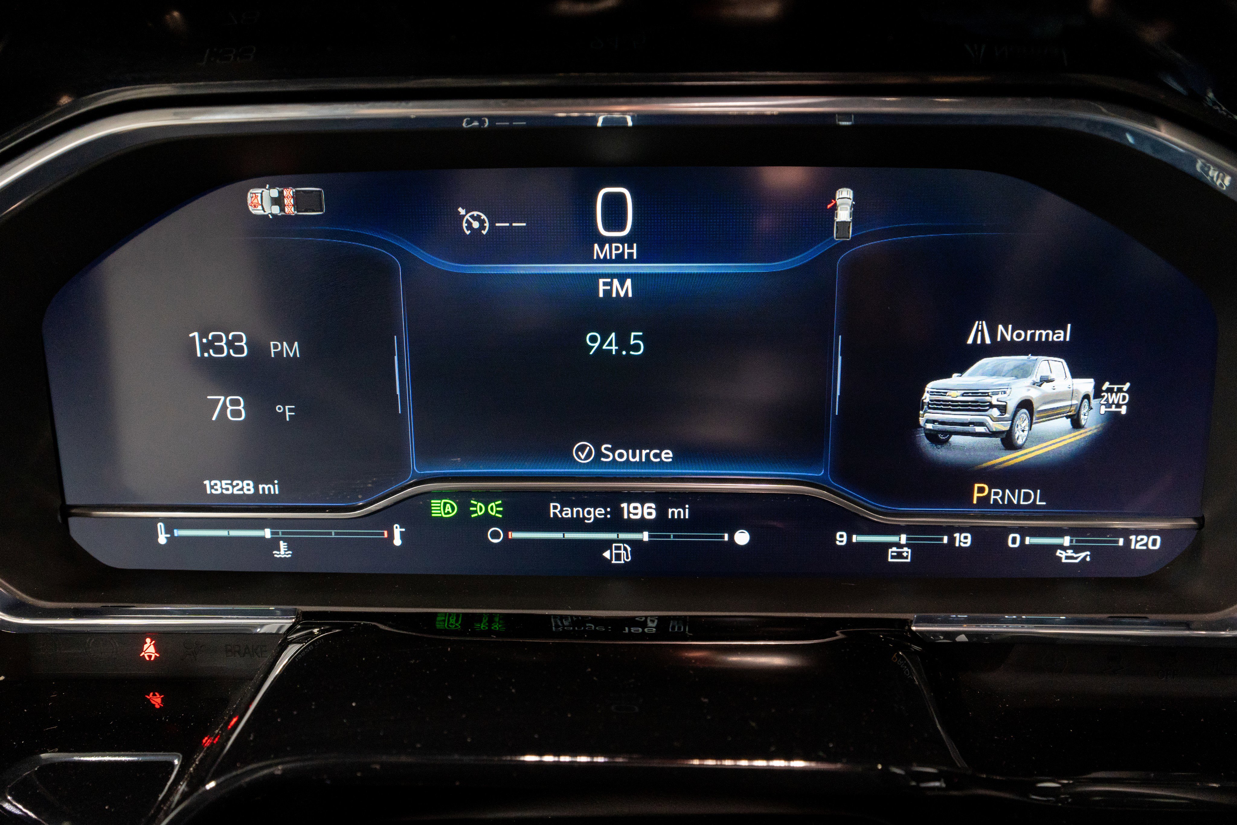 Used 2025 Chevrolet Silverado 1500 LT image 23