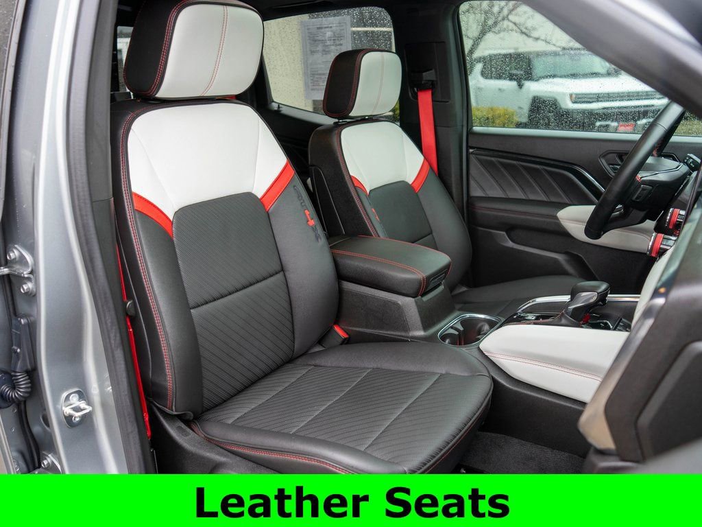 Used 2023 GMC Canyon AT4X image 9