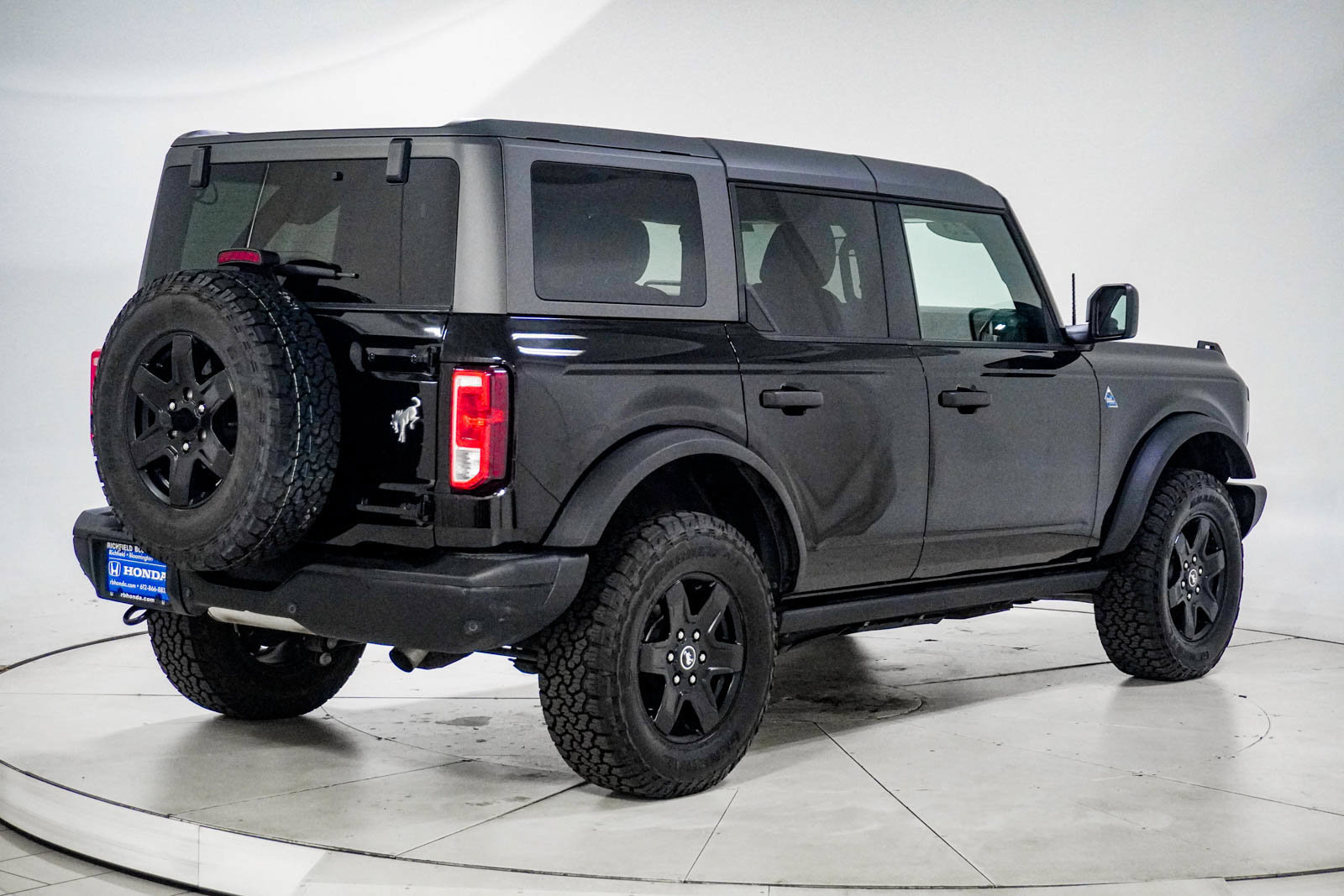 Used 2023 Ford Bronco Black Diamond AWD/4WD image 9