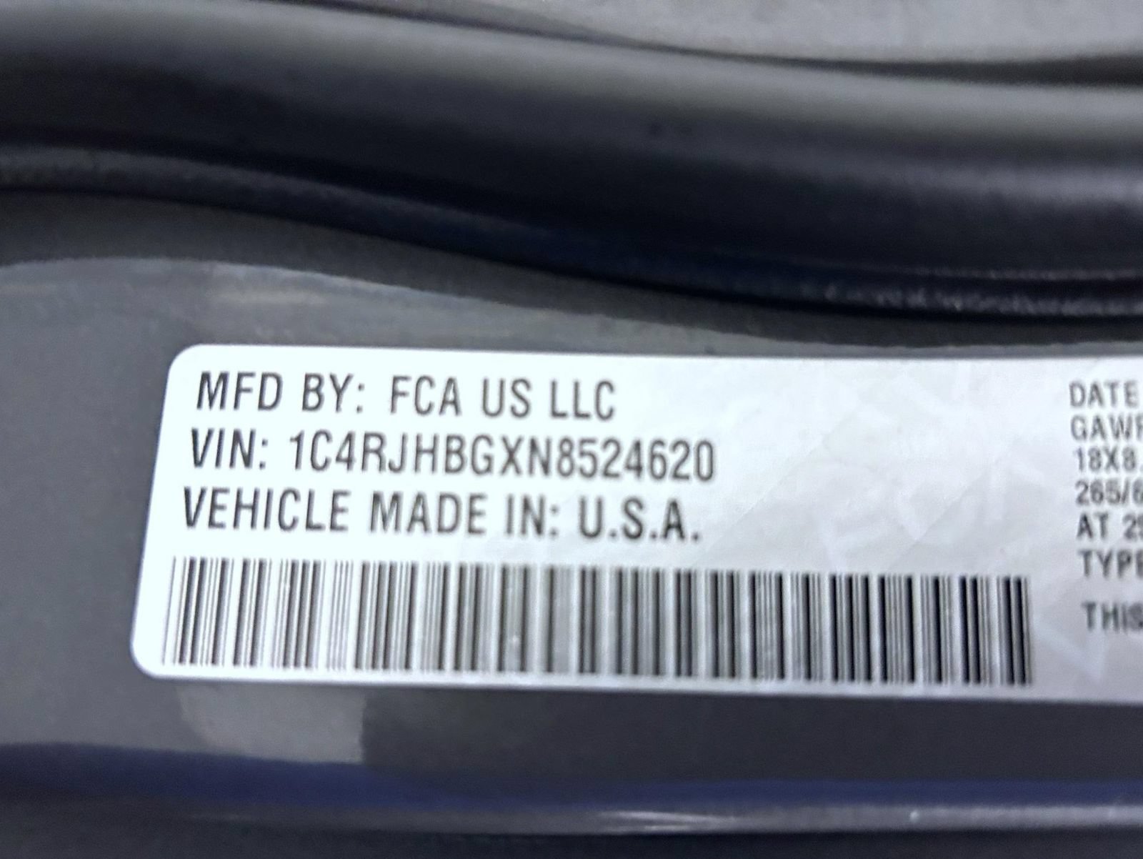 Used 2022 Jeep Grand Cherokee Limited AWD/4WD image 25