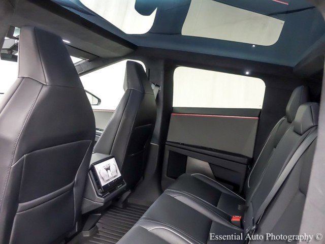Used 2024 Tesla Cybertruck Cyberbeast AWD/4WD image 15