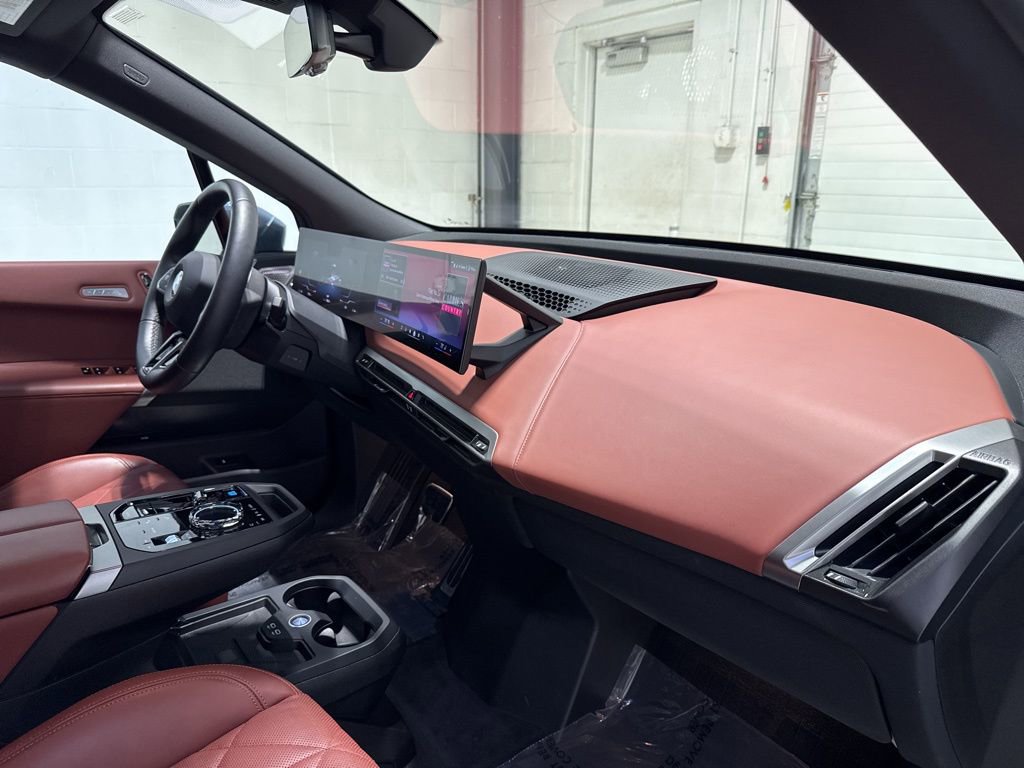 Used 2026 BMW iX xDrive60 w/ M Sport Package image 37