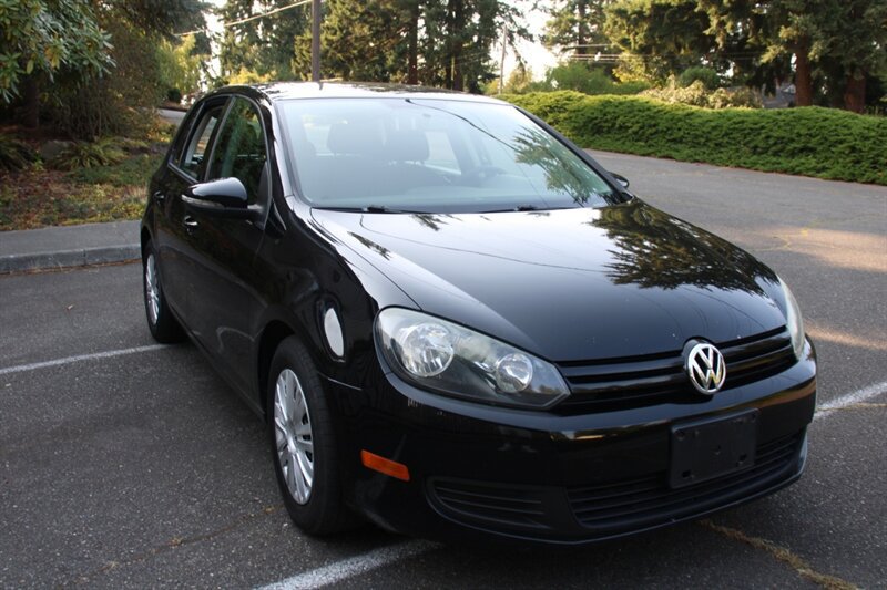 Used 2012 Volkswagen Golf 4-Door FWD image 2