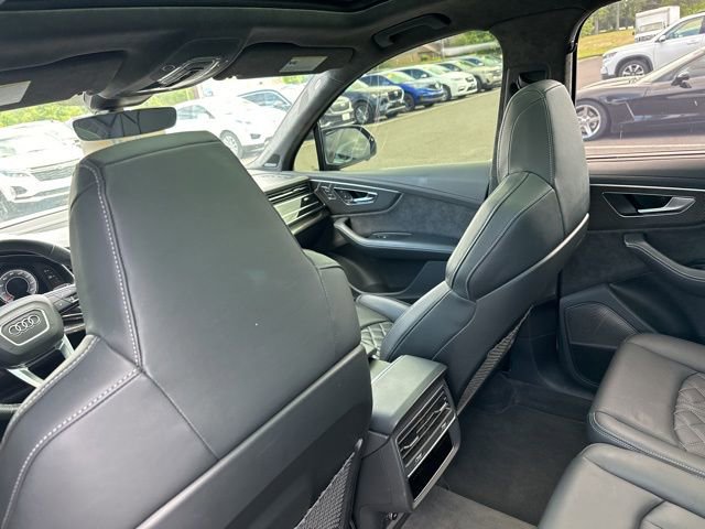 Used 2021 Audi SQ7 Prestige w/ Prestige Package AWD/4WD image 9