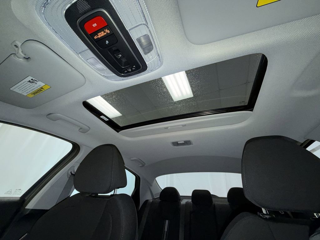 Used 2025 Hyundai Elantra SEL image 20