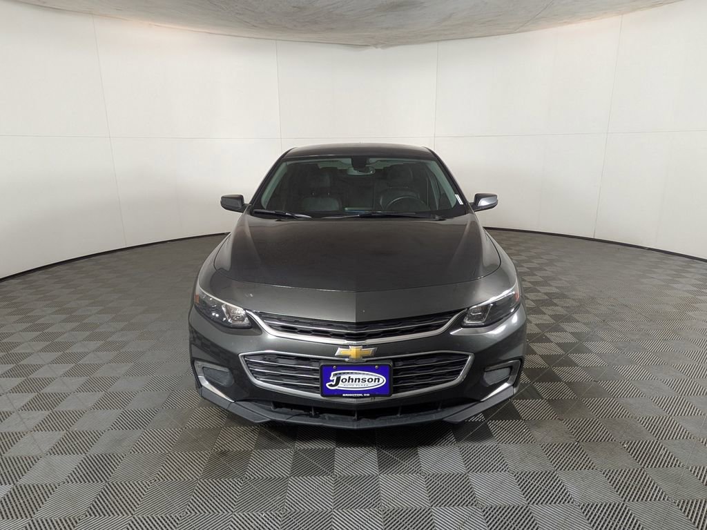 Used 2017 Chevrolet Malibu LT w/ Leather Package image 2