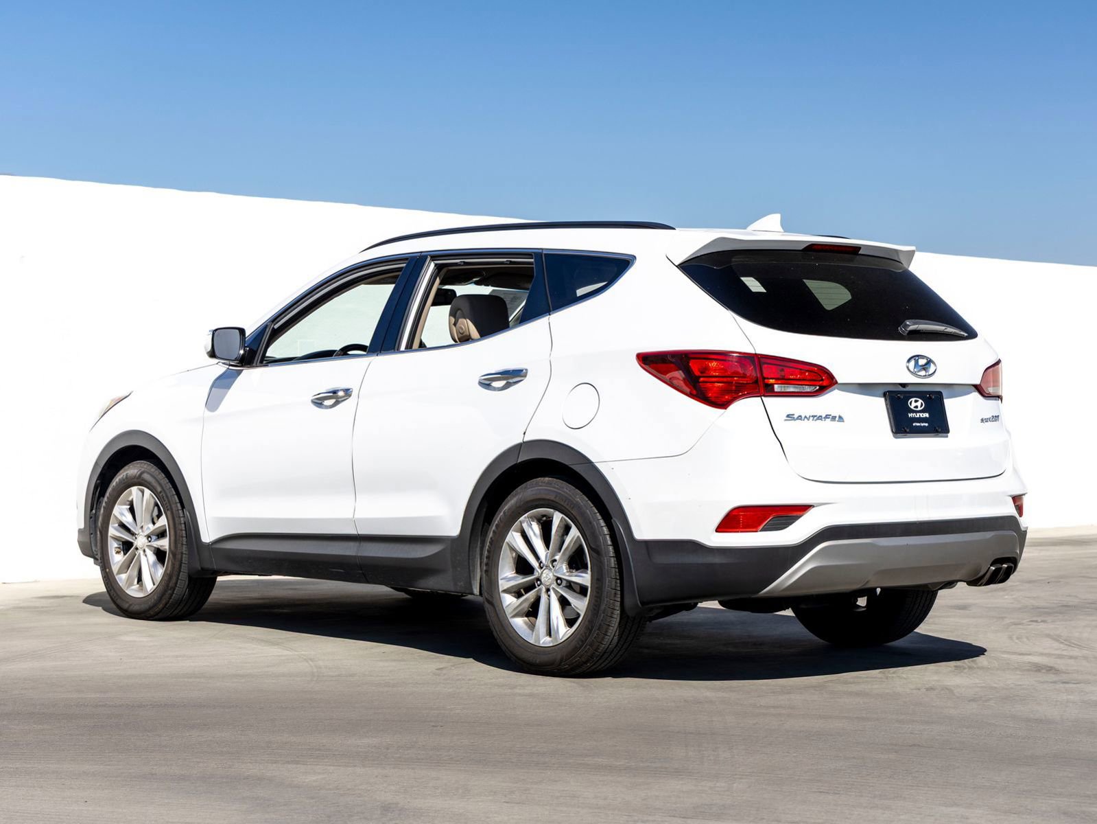 Used 2018 Hyundai Santa Fe Sport 2.0T FWD image 7