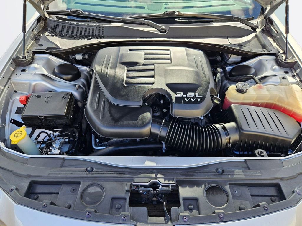 Used 2023 Chrysler 300 S image 32