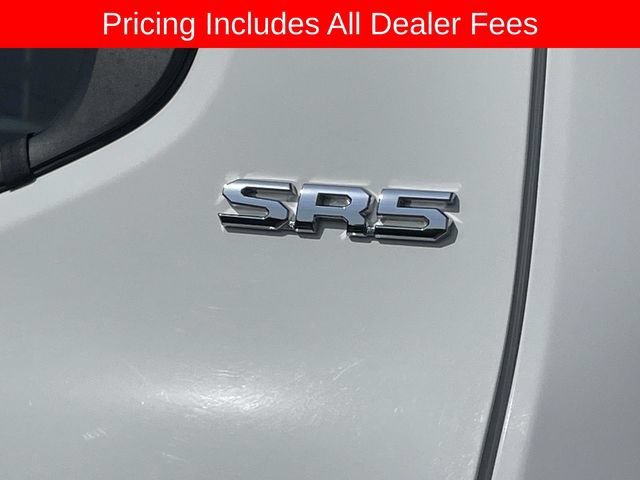 Used 2024 Toyota Tacoma SR5 AWD/4WD image 11