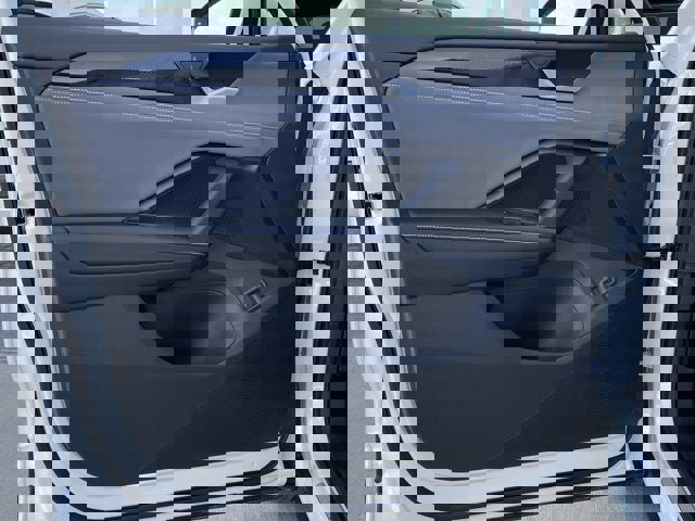 New 2026 Volkswagen Tiguan SE image 9