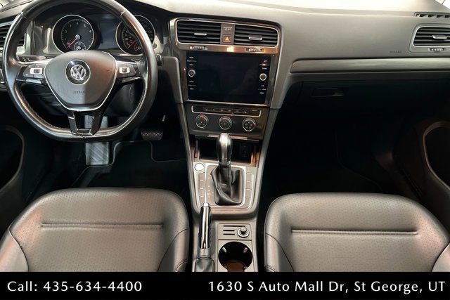 Used 2018 Volkswagen Golf SE image 13