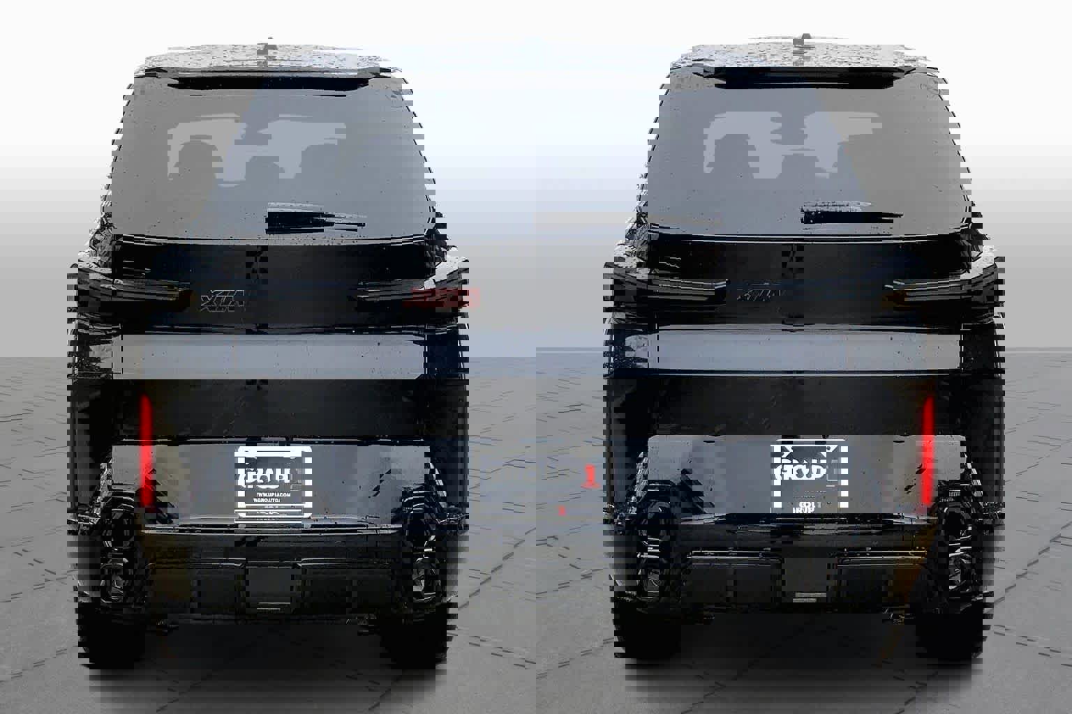 New 2026 BMW XM Label Red image 4