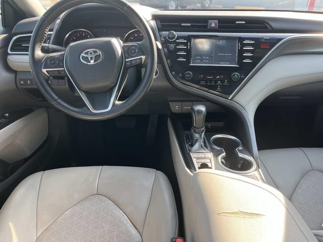 Used 2018 Toyota Camry XSE FWD image 13