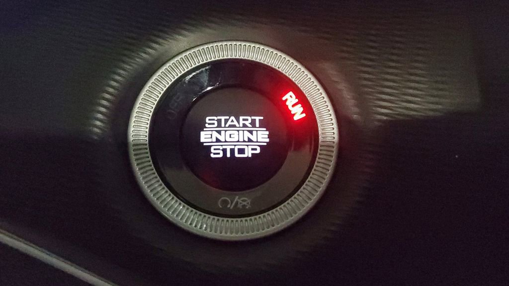 Used 2025 Jeep Grand Cherokee Laredo X image 27