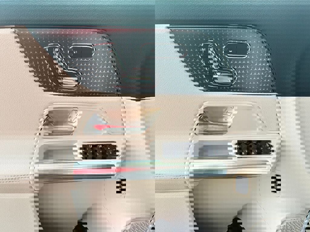 New 2026 Mercedes-Benz GLA 250 4MATIC image 7