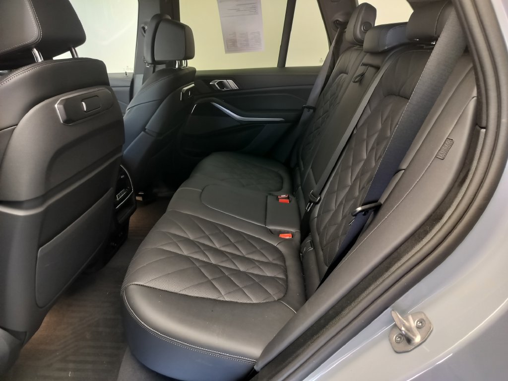 Certified 2026 BMW X5 M60i AWD/4WD image 20