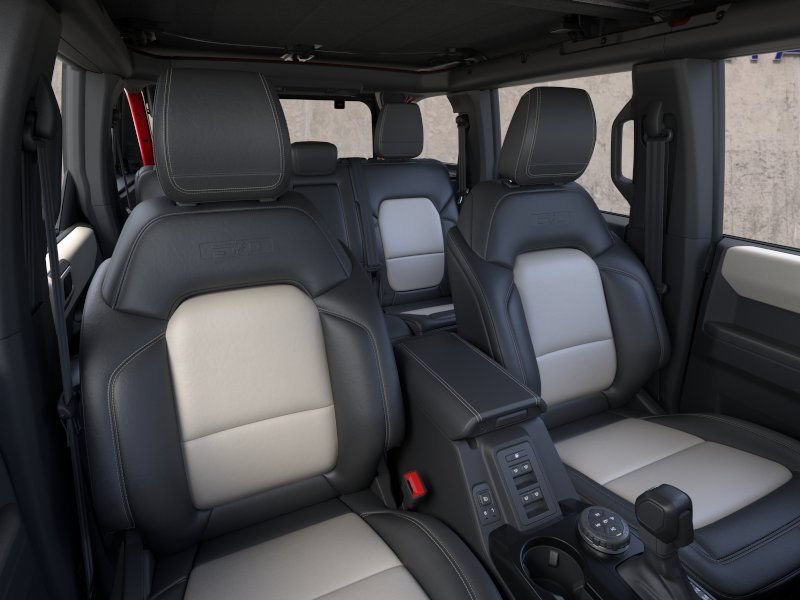 New 2026 Ford Bronco Outer Banks w/ Sasquatch Package AWD/4WD image 12