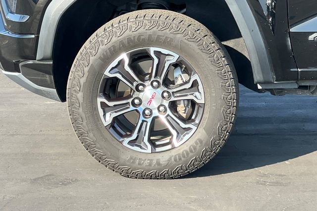 Used 2023 GMC Canyon AT4 image 35