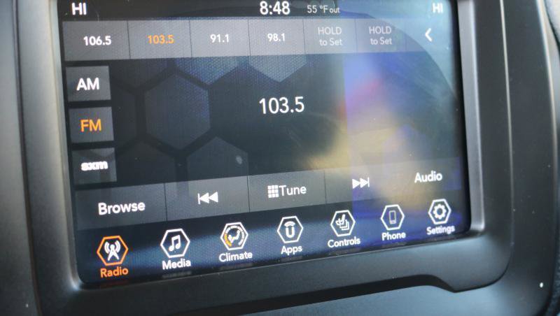 Used 2019 Jeep Renegade Trailhawk w/ Cold Weather Group II image 12