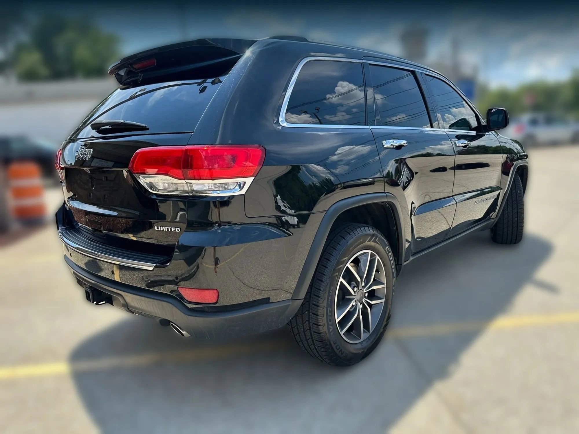 Used 2019 Jeep Grand Cherokee Limited w/ Luxury Group II image 7
