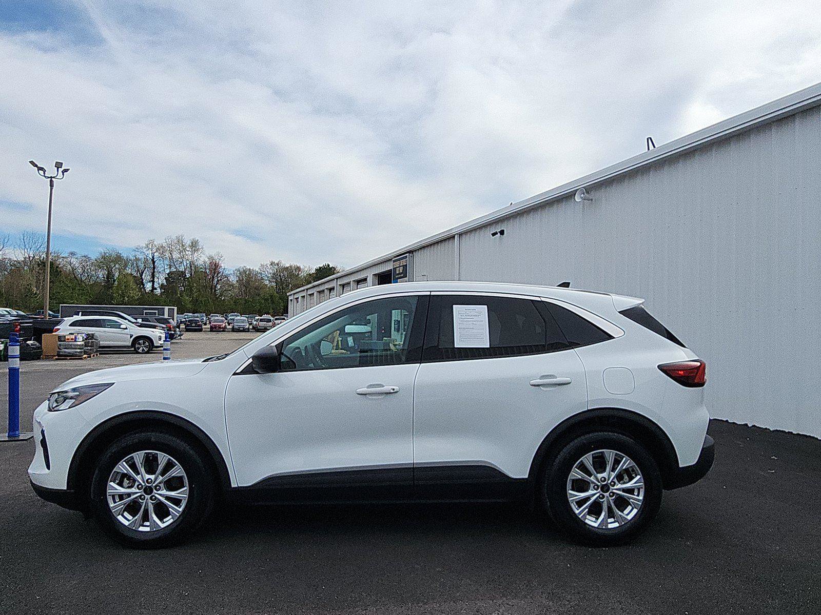 Used 2023 Ford Escape Active w/ Tech Pack #1 image 2