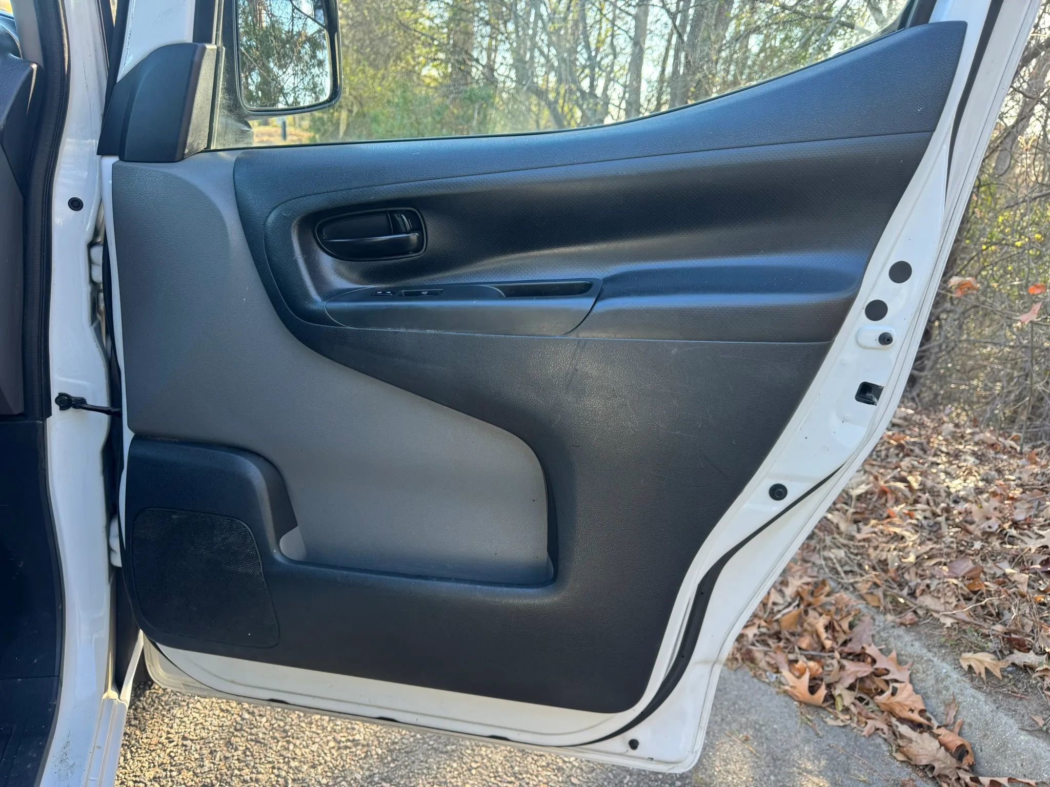 Used 2017 Chevrolet City Express LT image 11