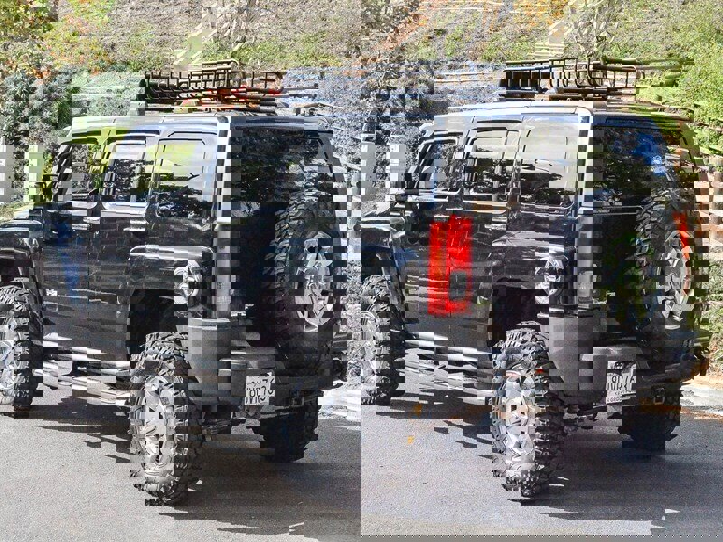 Used 2007 HUMMER H3 image 4