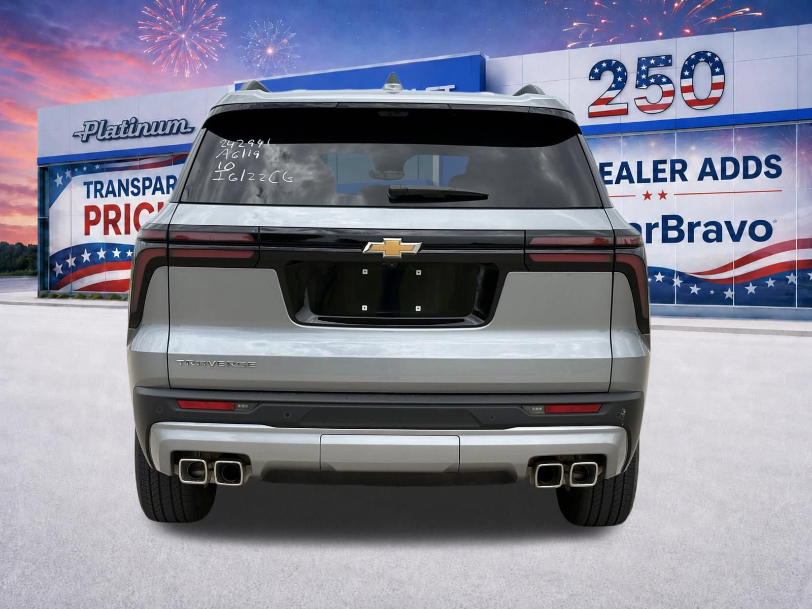Used 2026 Chevrolet Traverse LT w/ Driver Confidence Package FWD image 6
