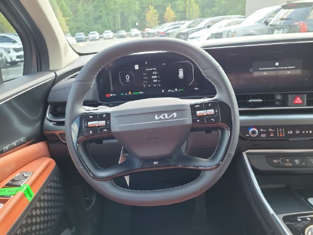 New 2027 Kia Carnival SX FWD image 7