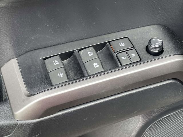 Used 2023 Toyota Tacoma SR5 w/ Technology Package image 17