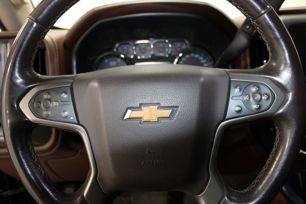 Used 2015 Chevrolet Silverado 3500 High Country w/ Duramax Plus Package image 21
