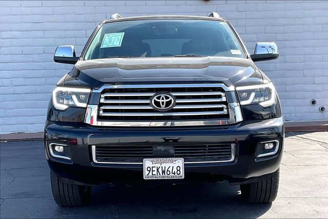 Used 2019 Toyota Sequoia Platinum AWD/4WD image 2
