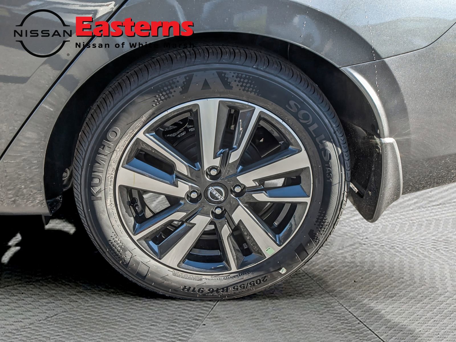 New 2025 Nissan Versa SV w/ Trunk Package image 27