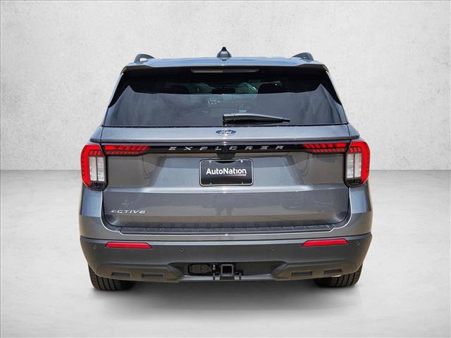 New 2026 Ford Explorer Active RWD image 8