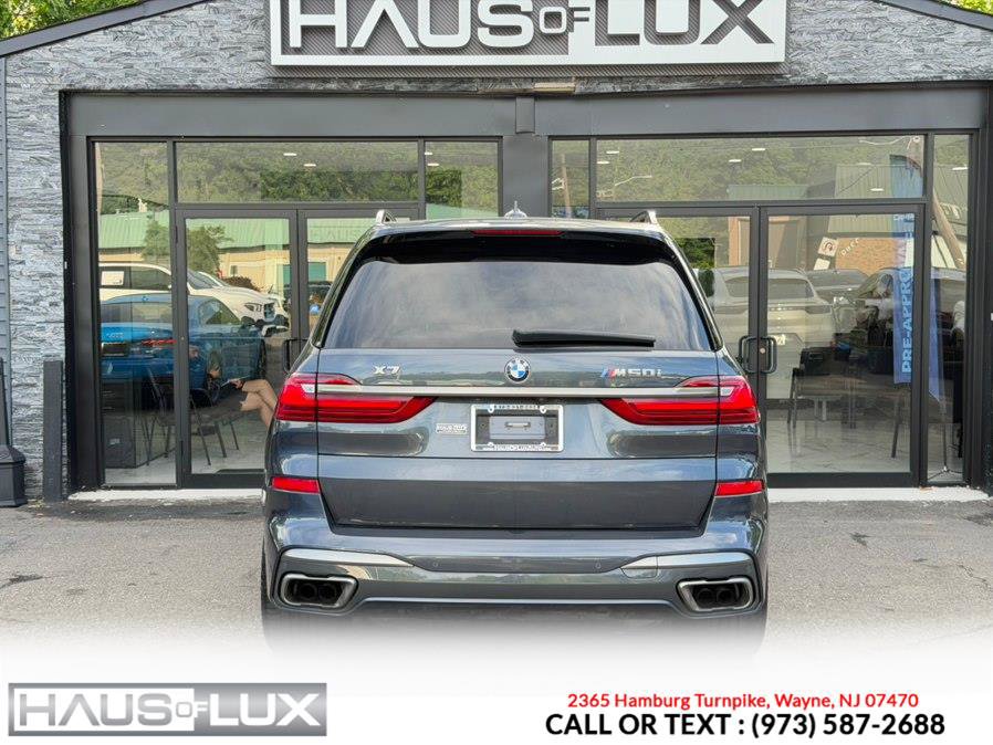 Used 2020 BMW X7 M50i w/ Dynamic Handling Package AWD/4WD image 28