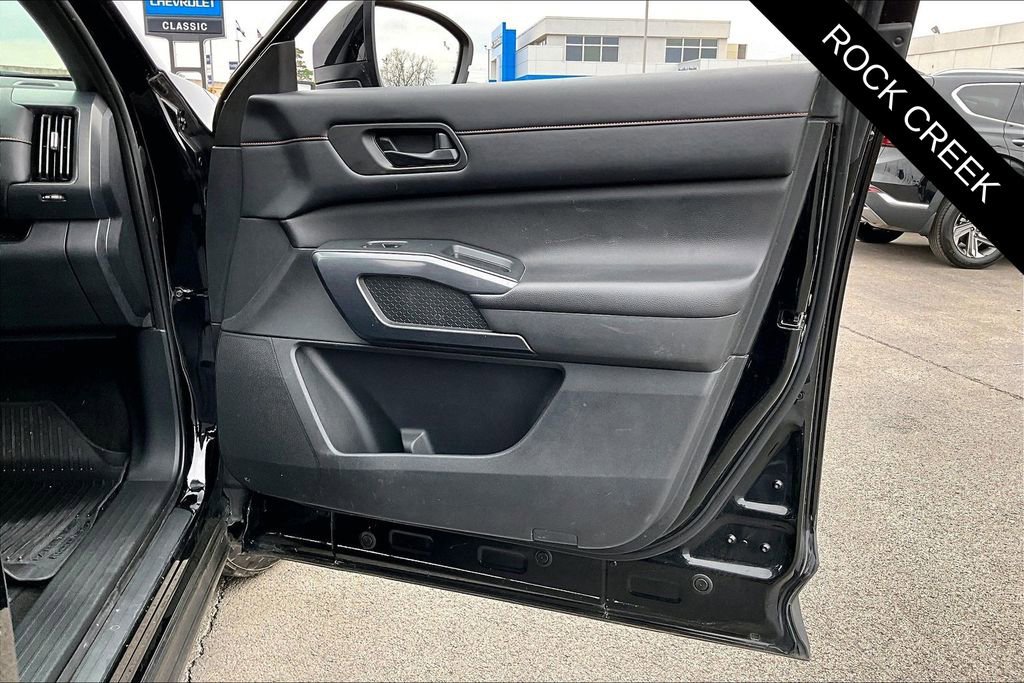 Used 2023 Nissan Pathfinder Rock Creek image 26