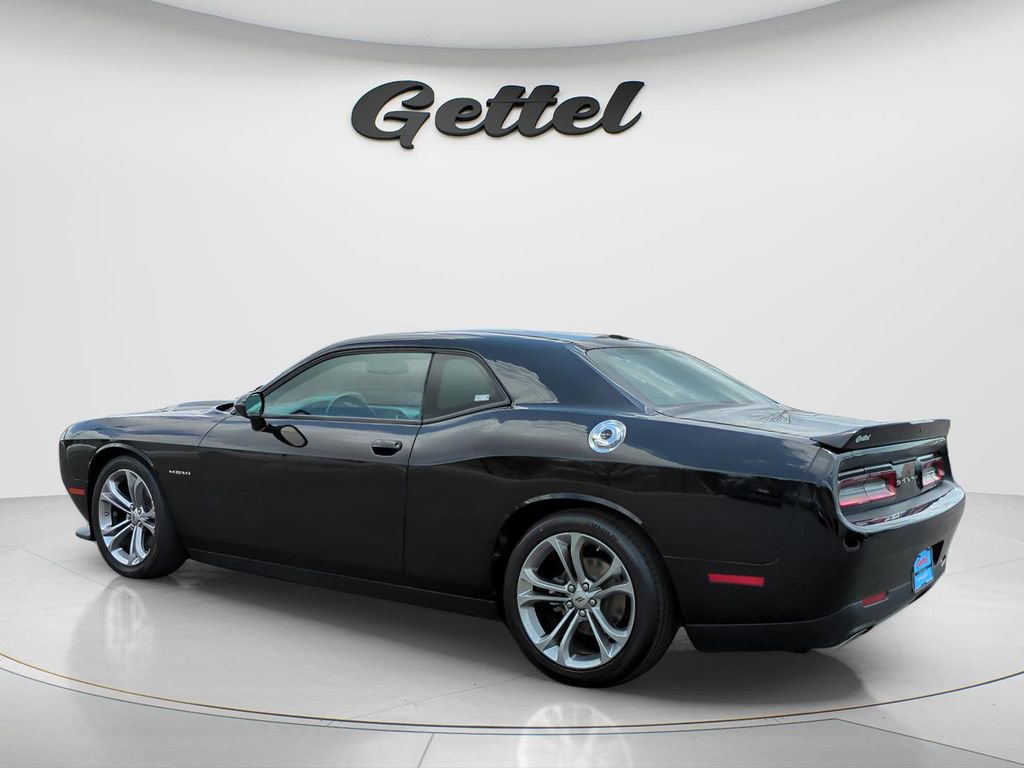Used 2022 Dodge Challenger R/T RWD image 7