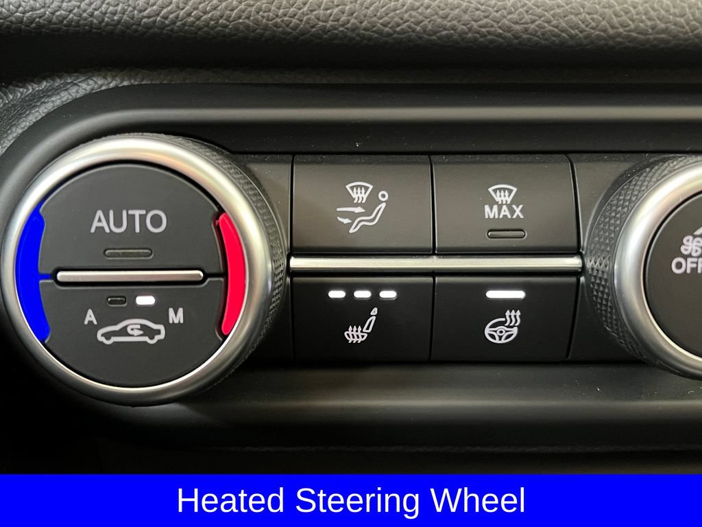 Used 2022 Alfa Romeo Giulia Ti w/ Active Assist Plus Package AWD/4WD image 9